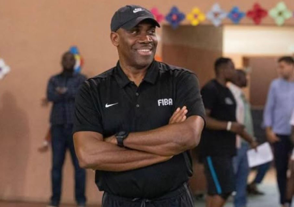 Il n’a pas atteint la NBA comme joueur. Il y est entré par l’autre porte, celle de la détection