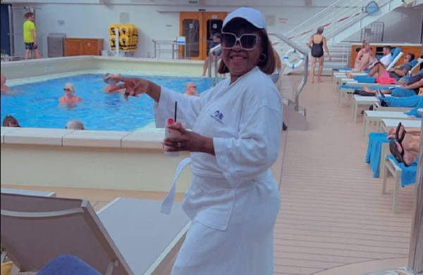 Mme Nalova épouse Wanki, Chef service du budget au ministère du travail