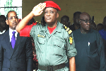 Armée camerounaise : Paul Biya envoie le colonel Jean Pierre Otoulou à la retraite Armée camerounaise : Paul Biya envoie le colonel Jean Pierre Otoulou à la retraite