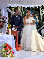 Vidéo exclusive du somptueux mariage du fils de Kamto avec la fille du Pr Bahebeck