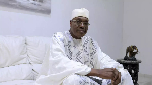 Issa Tchiroma En Blanc.png