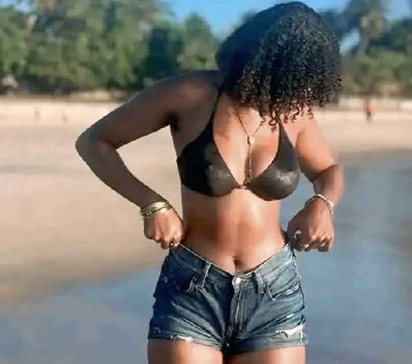 Trompée avec son amie