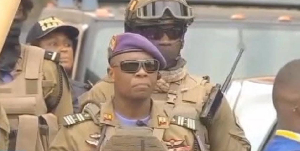 Il est le commandant de la Garde Présidentielle