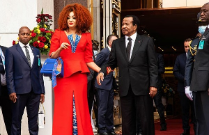 LE COUPLE BIYA SUR LE TAPIS ROUGE