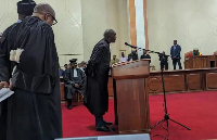 L'avocat de Theiller en train de démonter les avocats de Paul Biya devant le Conseil