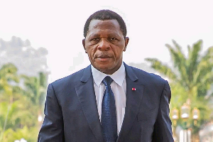 Atanga Nji Visage Ferme