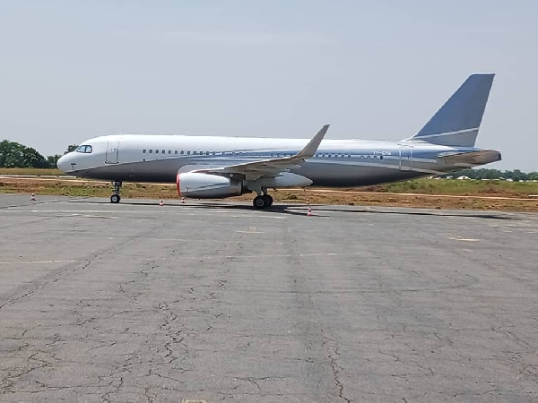 Paul Biya prépare sa fuite, l'avion loué prêt à décoller