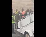 DERNIERE MINUTE: Le Pr Charlemagne Messanga Nyamding refoulé à l'aéroport de Garoua (vidéo) DERNIERE MINUTE: Le Pr Charlemagne Messanga Nyamding refoulé à l'aéroport de Garoua (vidéo)