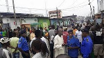Douala : un groupe de 400 personnes arrêtées dans la rue