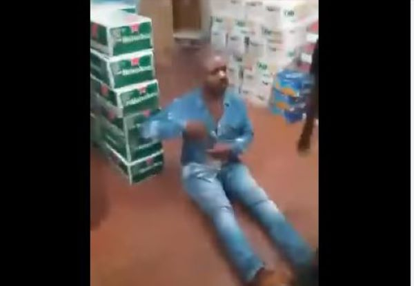 Un millionnaire vole qui vole du vin à Yaoundé