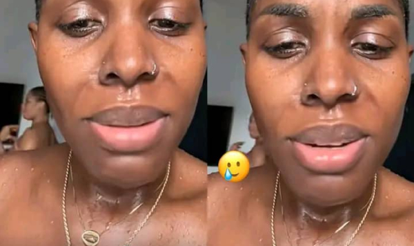 Mayole Francine dans la douche