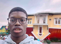 Il s'appelle Woupé Daniel et est Étudiant dans la ville de Pforzheim