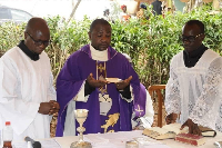 Le Révérend Père Carol Tchinda Nguito