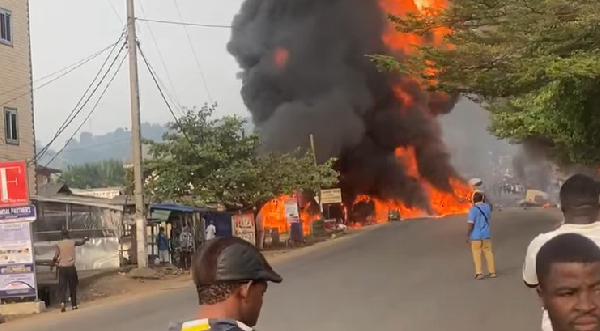 Explosion de camion-citerne