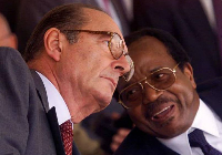 Chirac va s’empresser d’appeler Biya et Omgba Damase pour les remercier