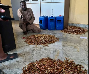 Le suspect, Moussa Goudja, a été arrêté et conduit au quartier général de la compagnie de Kousseri