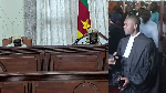 Humiliation: voici l'avocat qui a manqué de respect au pape du droit Maurice KAMTO devant le Conseil Constitutionnel