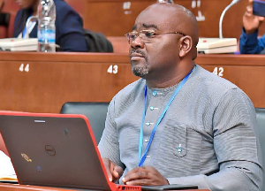 'Il démontre que son seul dessein est de nuire à l'image du MRC et de son Directoire'