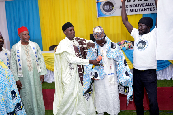 Des centaines de jeunes intègrent le parti de Tchiroma