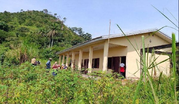 Depuis dix ans, aucun enfant de Fun n’a pu aller à l’école dans son propre village