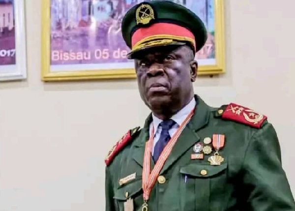 Le général Horta N'Tam prend le pouvoir pour 1 an