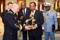 Ce n'est pas la folie au sommet de l’Etat que c’est quoi?