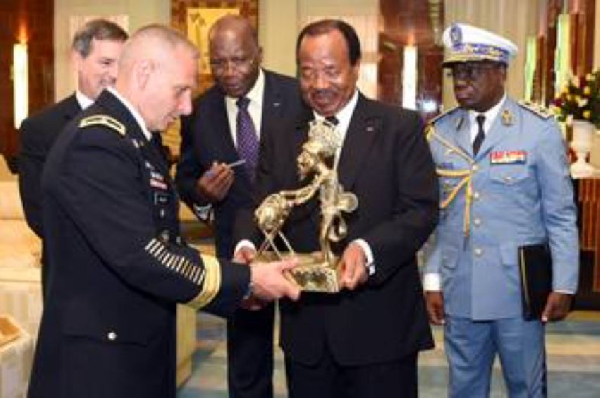 Ce n'est pas la folie au sommet de l’Etat que c’est quoi?