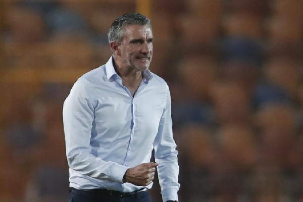 Fini Marc Brys: La Fecafoot mise sur Patrice Carteron pour relancer les Lions Indomptables