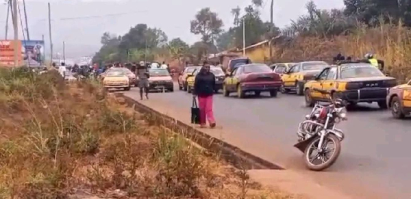 Il est conseillé aux voyageurs d'éviter la route Bamenda-Bambili