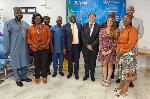 Responsables camerounais et représentants du Fonds mondial lors d’une réunion à Yaoundé