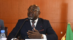 Vice Recteur Stephane Ngwanza
