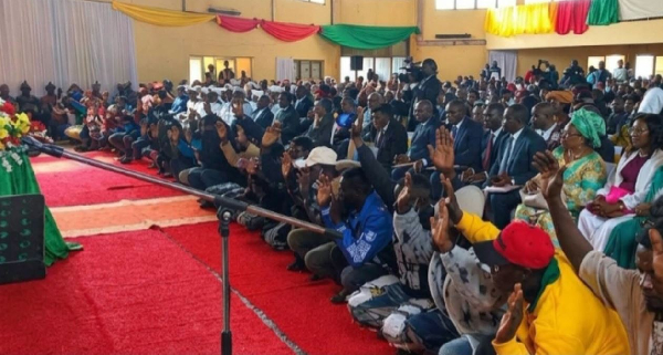 Philemon Yang avait fait la même chose avant lui