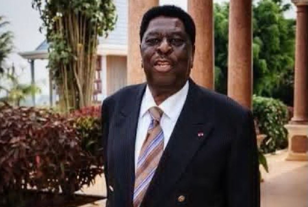 Cette décision concerne l’exécution de l’arrêt contradictoire n°07/CIV rendu le 4 février 2026
