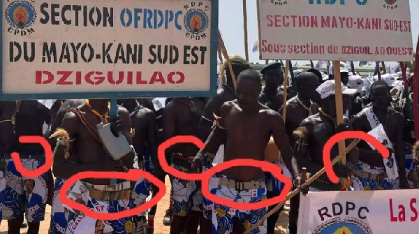 Desmilitaires portant des pagnes RDPC