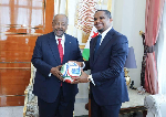 Samuel Eto'o reçu au Palais de la République par le président djiboutien Ismaïl Omar Guelleh