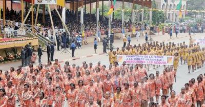 Women demonstrate support through banners