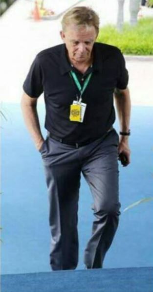 Volker Finke handed renewal